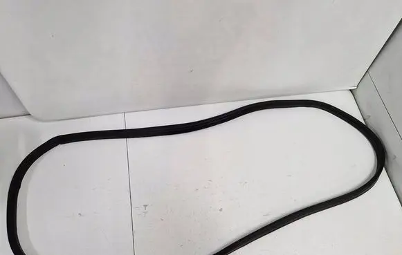 Infiniti M30 Seal rubber (tailgate) 