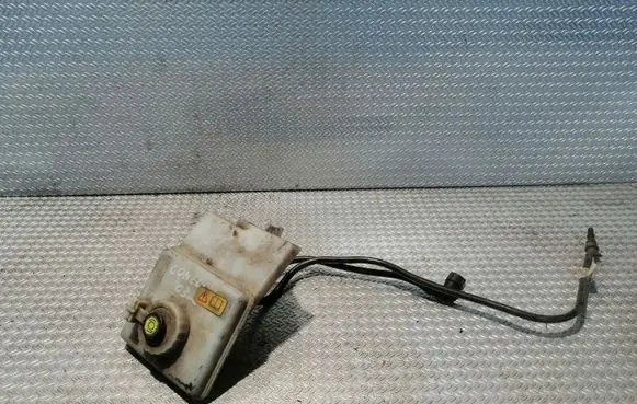 Brake fluid reservoir