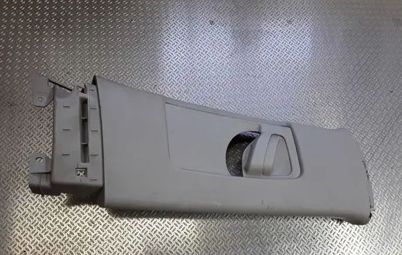 Toyota Auris 150 (B) pillar trim (top) 6241002070