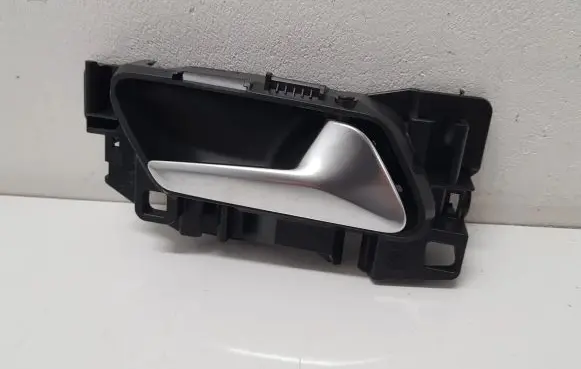 Opel Crossland X Front door interior handle 13484998