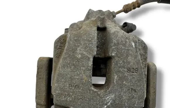BMW 5 F10 F11 Front brake caliper DAG740422