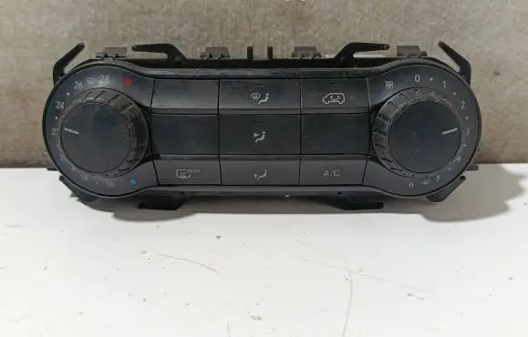 Mercedes-Benz Vito Viano W447 Climate control unit A4479016600 5HB01153313 A4479001508