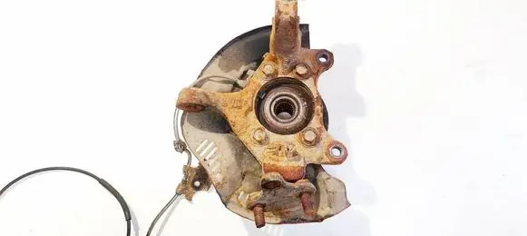 Toyota Auris 150 Front wheel hub