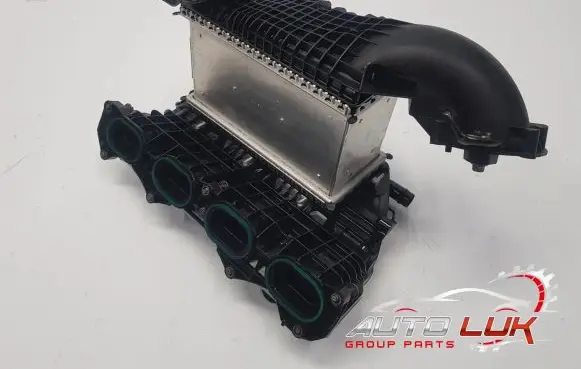 Mercedes-Benz C W206 Intercooler radiator A2540905200