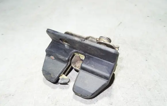 Volkswagen Multivan T4 Tailgate/trunk/boot lock/catch/latch 701827162