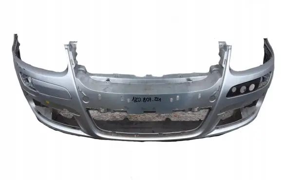 Volkswagen Golf V Front bumper 1K0807221