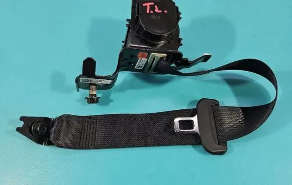 Hyundai Elantra VII Rear seatbelt 89810AA000NNB IMPRK1566817