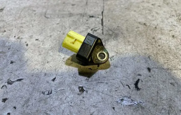 Toyota C-HR I Airbag deployment crash/impact sensor 89831F4020 5947NCT6G