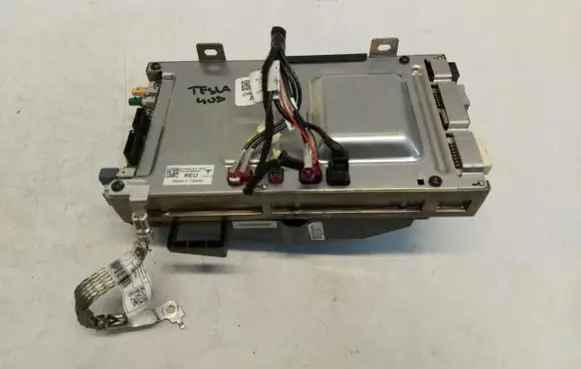 Tesla Model 3 Other control units/modules 1462554-05-K