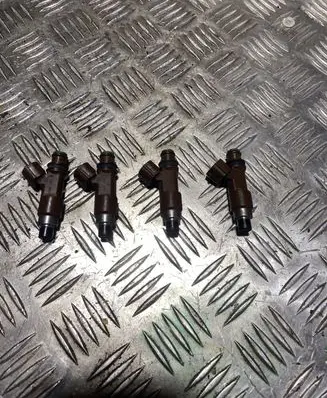 Subaru Outback Fuel injectors set 