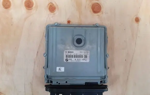 BMW 5 F10 F11 Engine control unit/module ECU 851316901-BMW 851316901