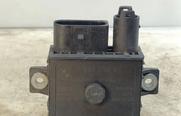 BMW 3 E90 E91 Glow plug pre-heat relay 7801200 0522120101 0005788311