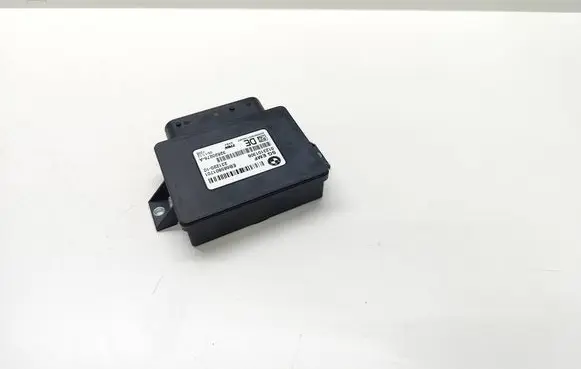 BMW 5 F10 F11 Hand brake control module 6858017 685801701 231220