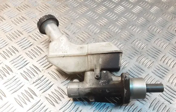 Nissan Micra Master brake cylinder