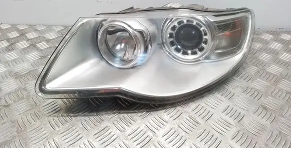 Volkswagen Touareg I Headlight/headlamp 7L6941031