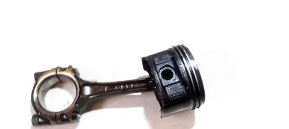Nissan Micra Piston with connecting rod