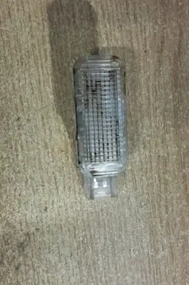 Volkswagen Sharan Front door interior light 
