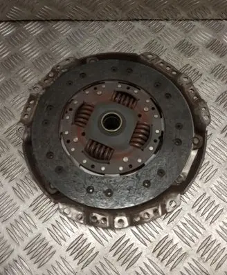 Nissan Almera Tino Clutch set kit 30210BN300