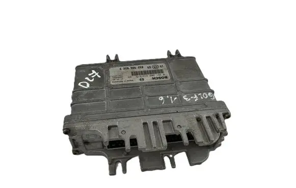 Volkswagen Golf III Engine control unit/module 032906026D