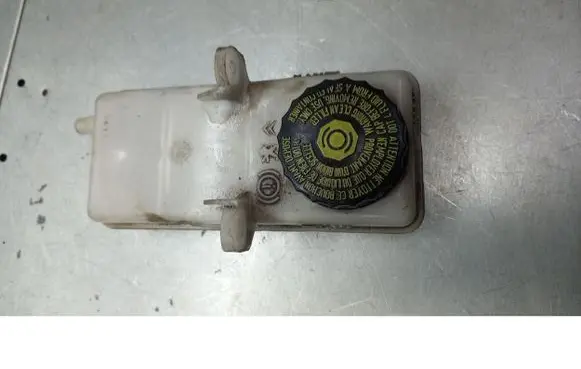 Peugeot 307 Brake fluid reservoir 0204224574