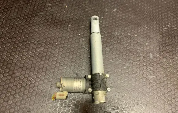 BMW 5 F10 F11 Seat adjustment motor 4498738