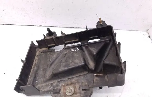 Volkswagen Fox Battery tray 6Q0915331D