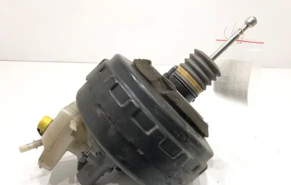 Opel Zafira C Brake booster 13308771
