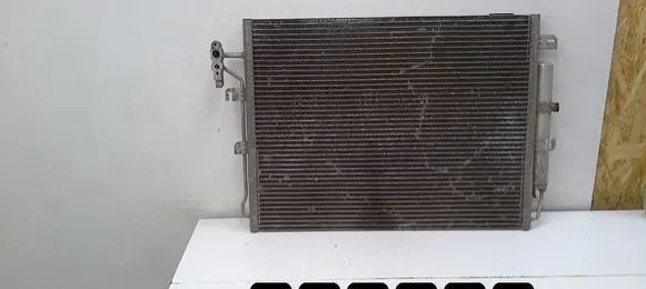 Land Rover Discovery 3 - LR3 Coolant radiator 2700hdijrb500040