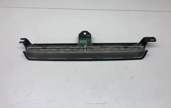 Volvo V70 Third/center stoplight 8658948