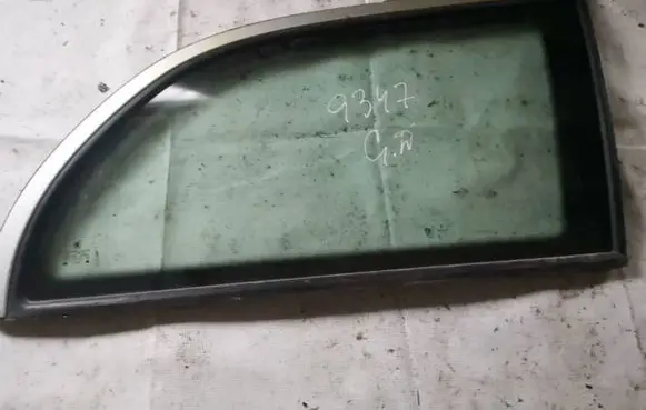 Skoda Octavia Mk1 (1U) Rear side window as2