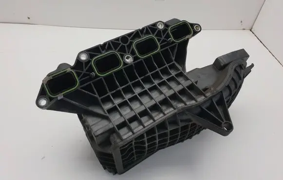 Audi A1 Intake manifold 03C129711AD 13122011 ZSB709BD