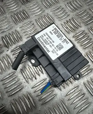 Mercedes-Benz E A207 Fuel injection pump control unit/module A0009003101 A2C53406807 A0009014000
