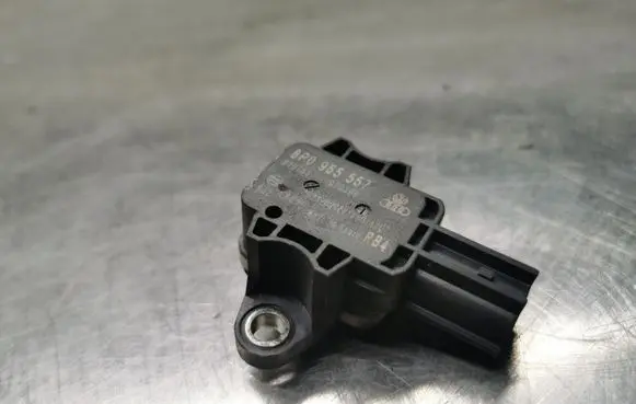 Audi A4 S4 B7 8E 8H Airbag deployment crash/impact sensor 8P0955557