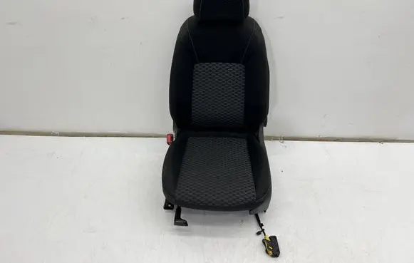Opel Astra K Front driver seat MMAUTKO20821