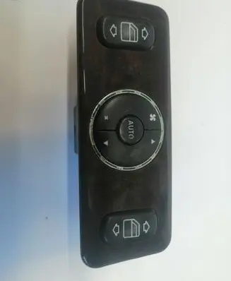 Mercedes-Benz ML W163 Electric window control switch A1638200426