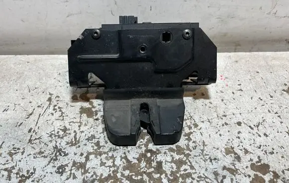 Opel Signum Tailgate/trunk/boot lock/catch/latch 495072894 24441401