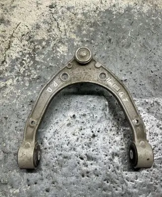 Audi Q7 4L Front upper control arm/wishbone 