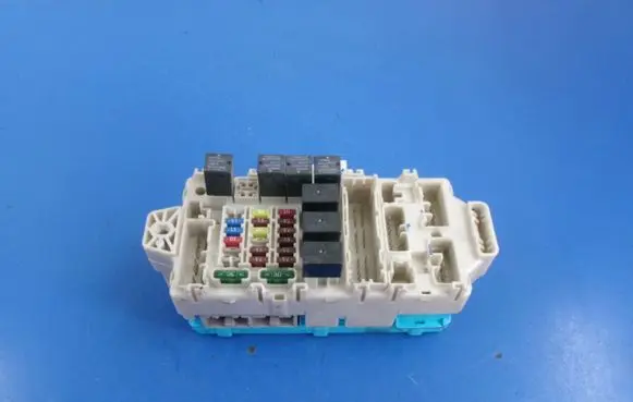 Mitsubishi Outlander Fuse box set MR587875