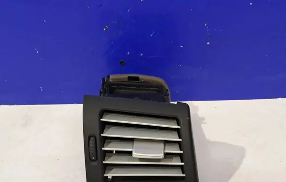 Mercedes-Benz R W251 Dashboard air vent grill cover trim A2518300254