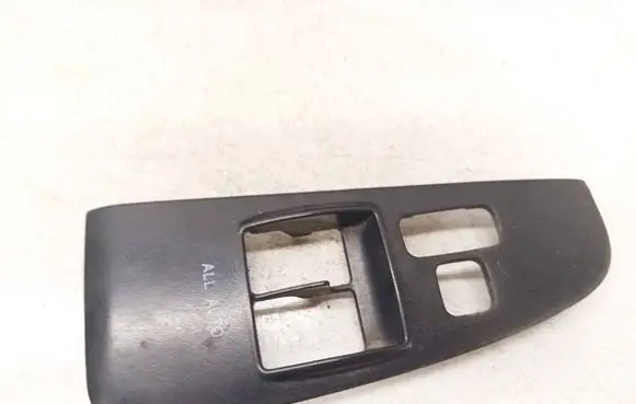 Toyota Avensis T250 Front door window switch trim 7423205150