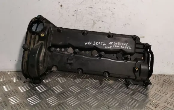 Jeep Grand Cherokee Rocker cam cover 20132531
