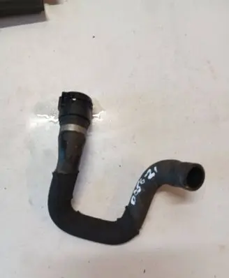 Coolant pipe/hose