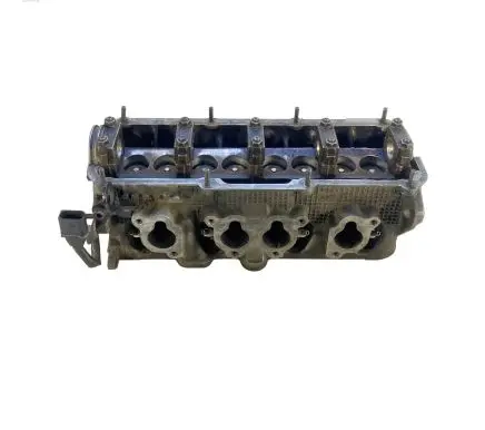 Volkswagen Golf IV Engine head 058103373A 05B103373A