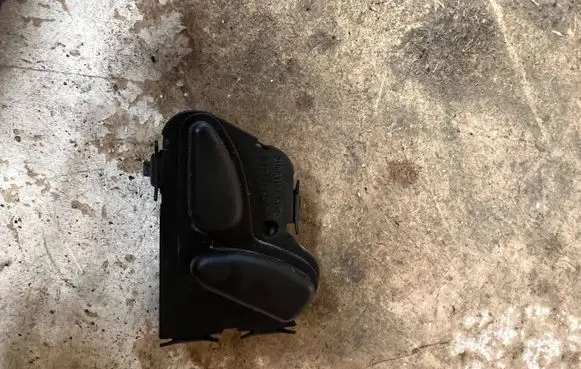 Mercedes-Benz E W211 Seat control switch 2108213851 03463815