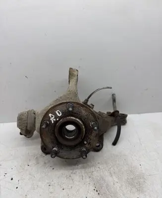 Toyota Avensis T270 Front wheel hub spindle knuckle