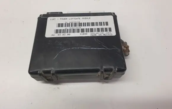 Chrysler Town u0026 Country V Tailgate/trunk control unit/module P68079913AB