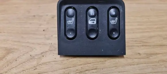Nissan Primera Central locking switch button 