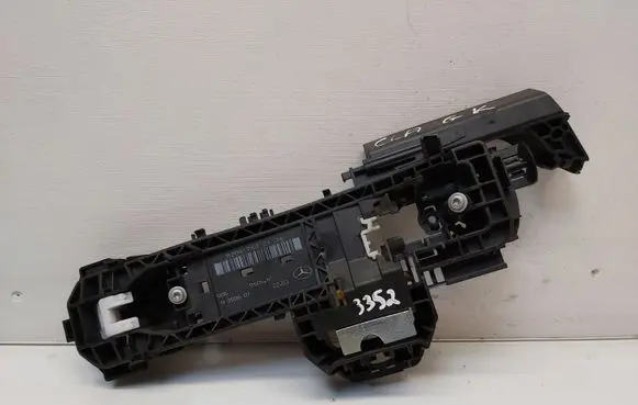 Rear door exterior handle/bracket