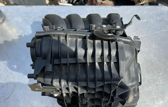 BMW 3 E90 E91 Intake manifold 7544513