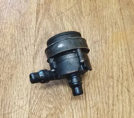BMW X3 G01 Electric auxiliary coolant/water pump 9147359